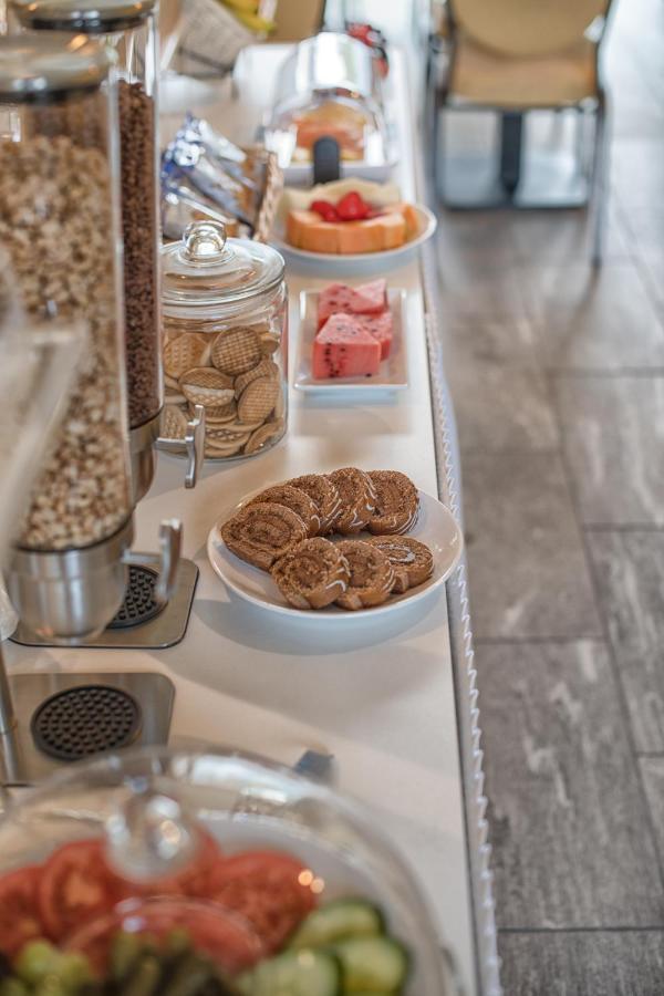 Loren - Contact & Contactless Check-in Aparthotel Uster